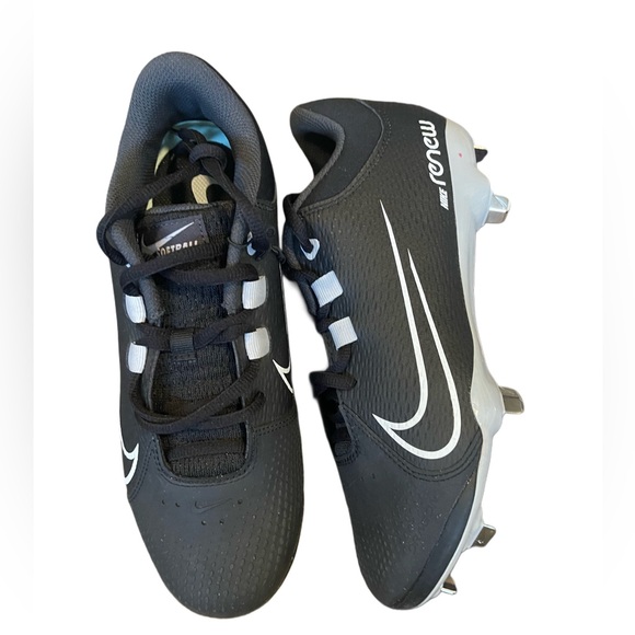 New Nike Renew Hyper Diamond 4 Women's Black Size 7.5 Softball Cleats - Picture 3 of 5